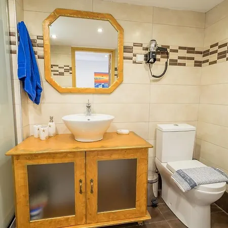 Valentinas Amazing House Apartment