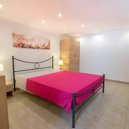 Lägenhet Valentinas Amazing House Rhodes City